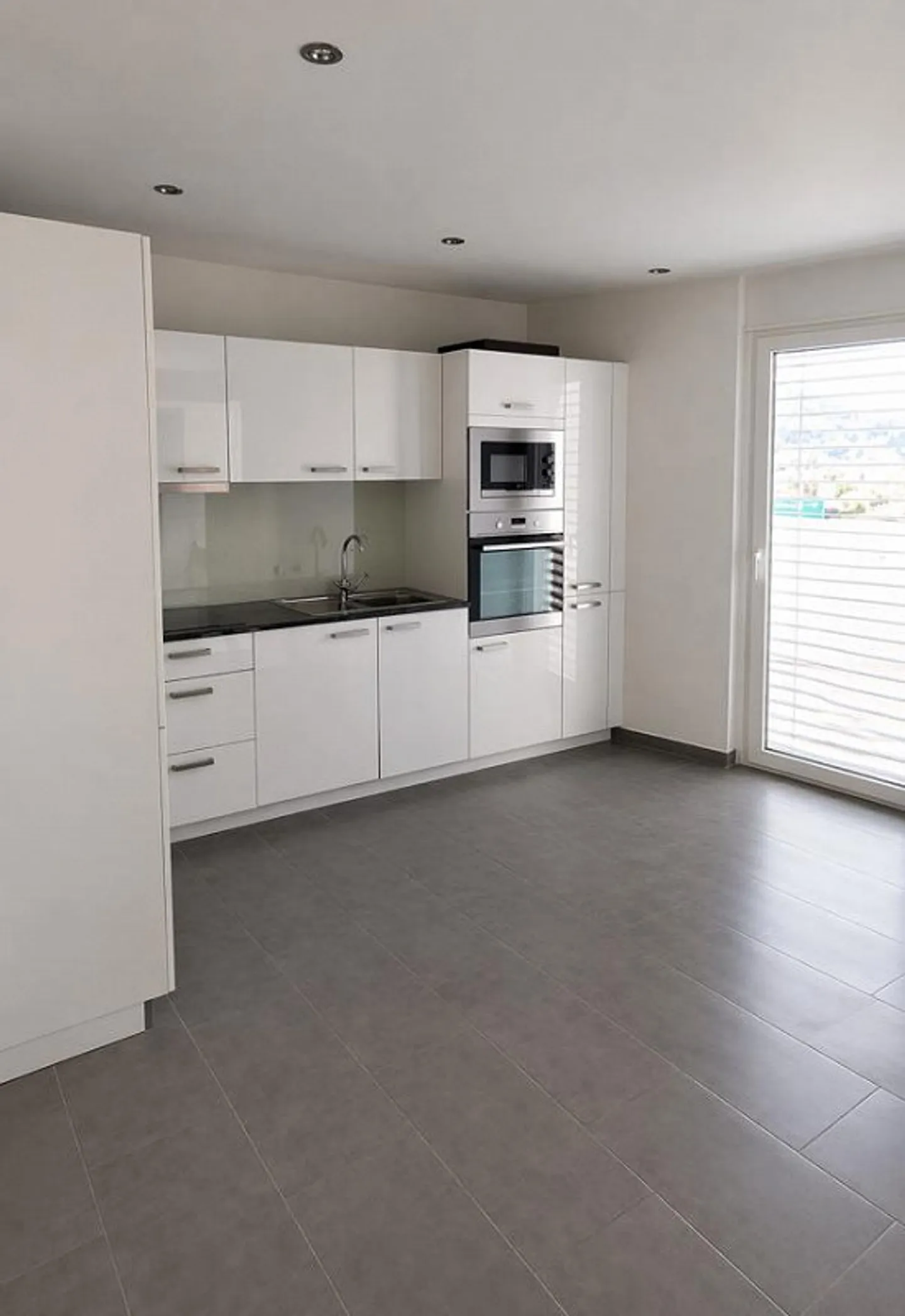 Appartamento 2,5 locali con balcone - Foto 2 di 17