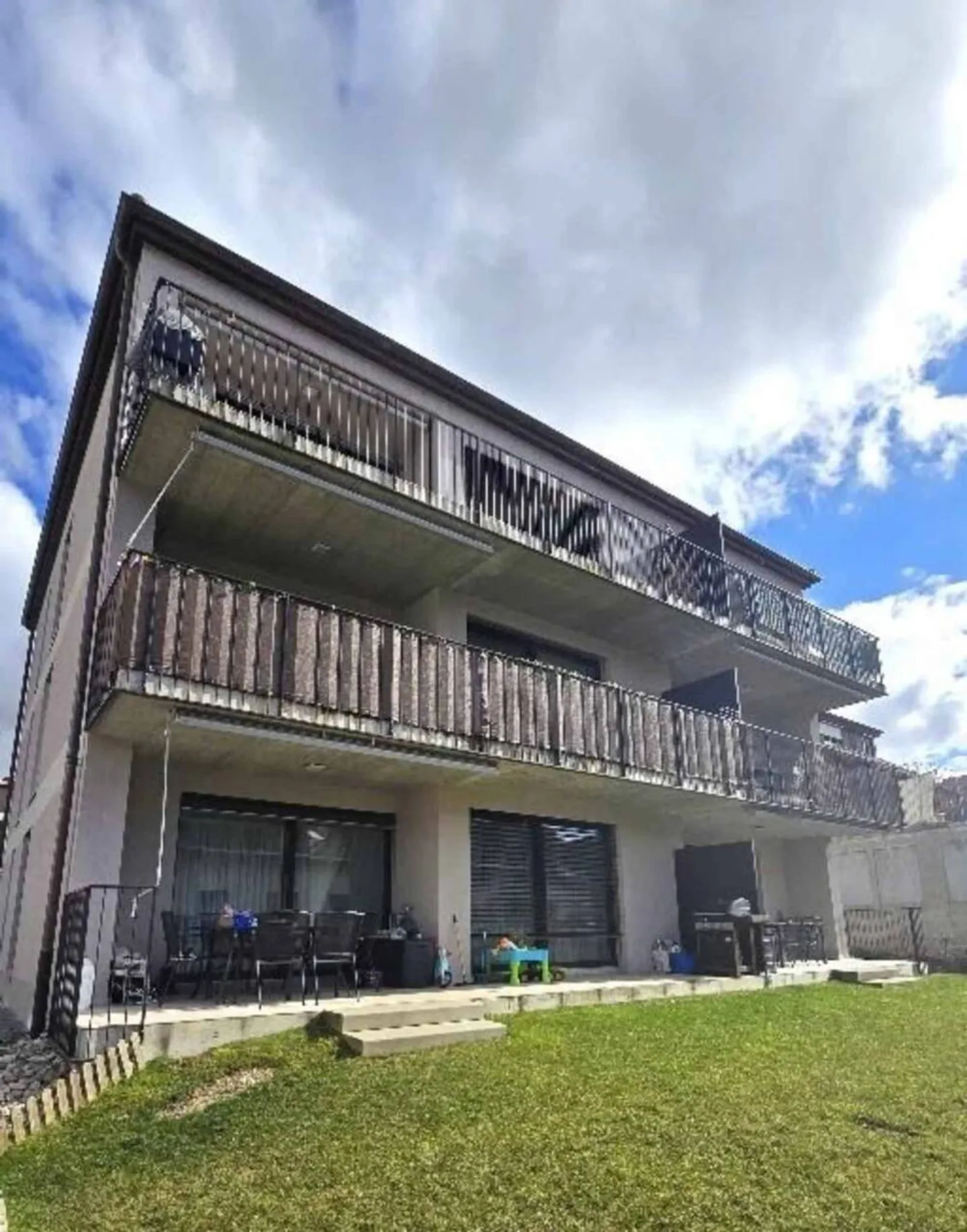 Pour obtenir la notice de vente : rita@bernard-nicod.ch - Photo 1 sur 3