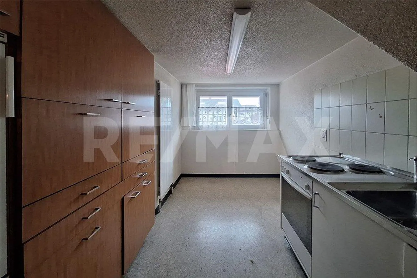 Renovierungsbedürftiges Schmuckstück in Top-Lage: Gestalten Sie Ihr... - Foto 6 von 12