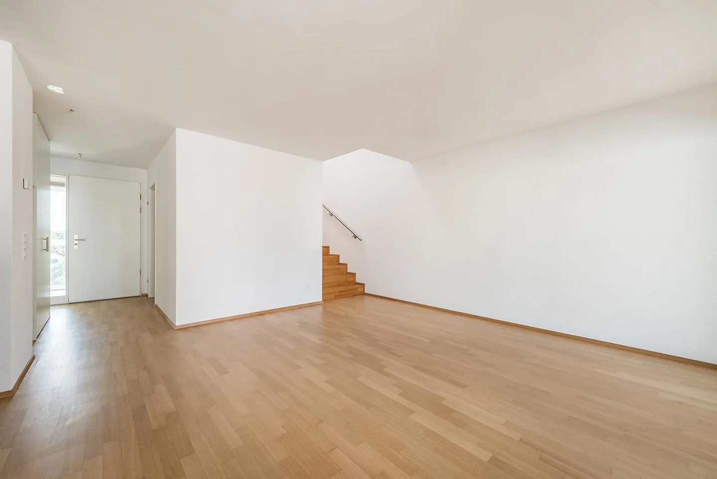 Zentral gelegene Wohnung mit Balkon - Foto 3 von 12
