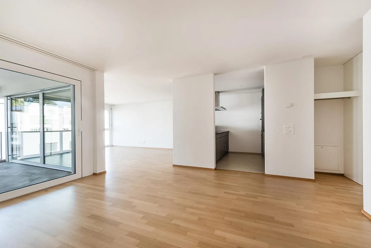 Zentral gelegene Wohnung mit Balkon - Foto 4 von 12
