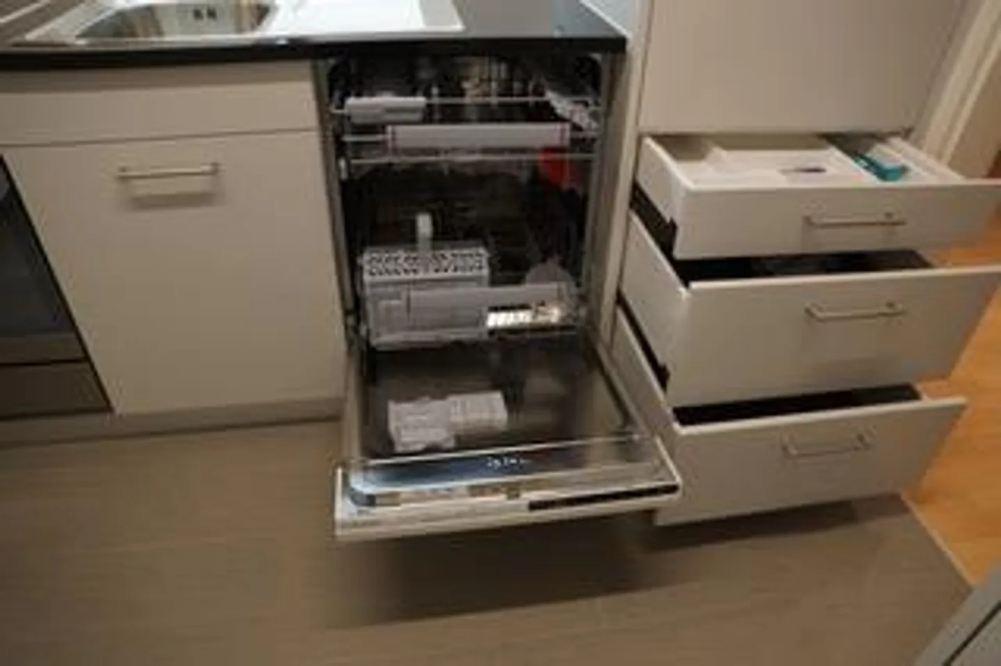 4.5 Room Apartment in Prime Location - Photo 8 of 18