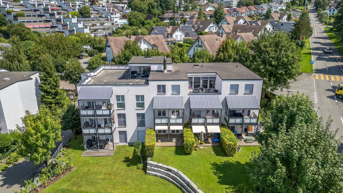 Appartamento giardino moderno con 100 m² di spazio esterno - Foto 1 di 11