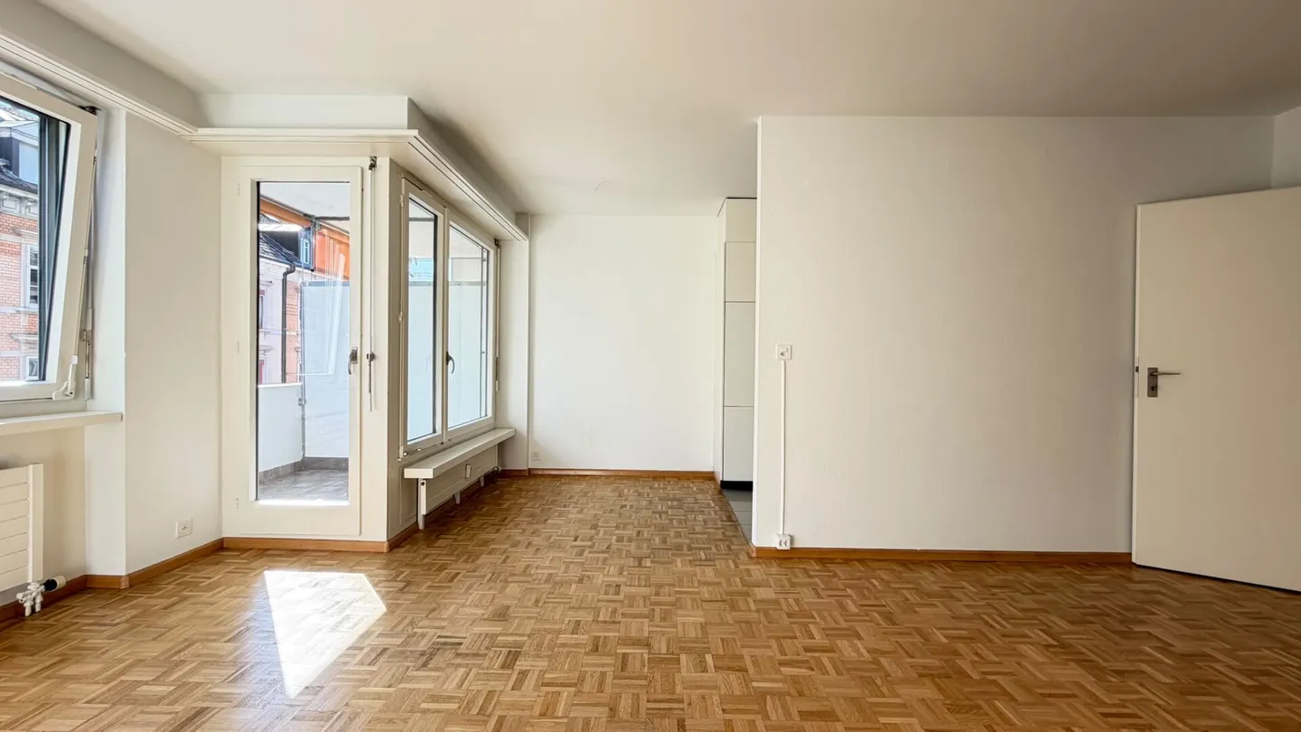 2.5-room condominium with balcony and elevator in Basel - Photo 6 of 15