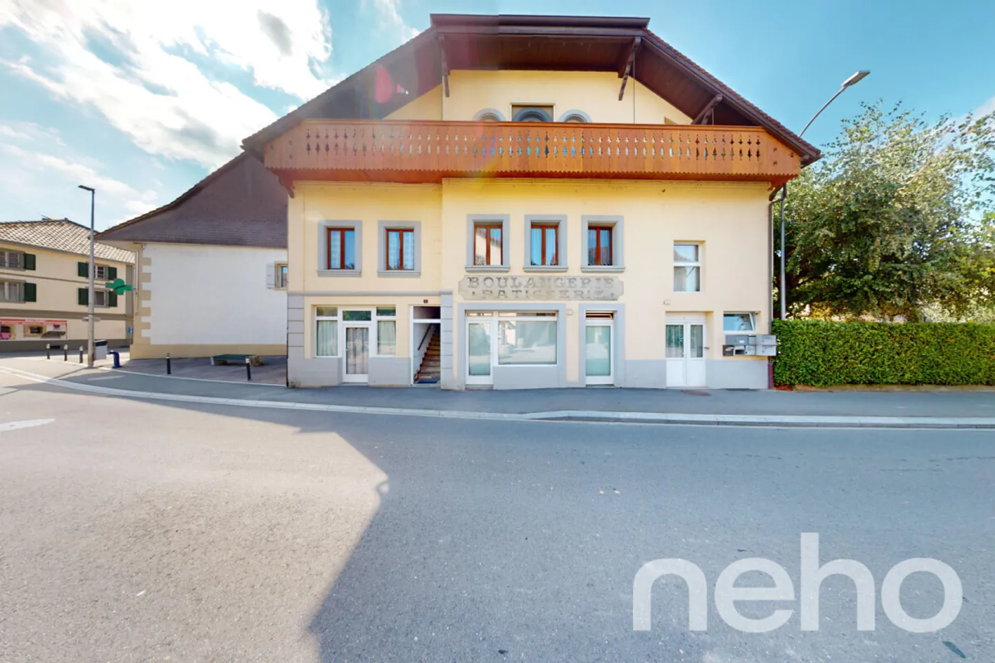 Rare renovated rental building with 6 apartments in Corcelles-près-Payerne - Photo 1 of 12