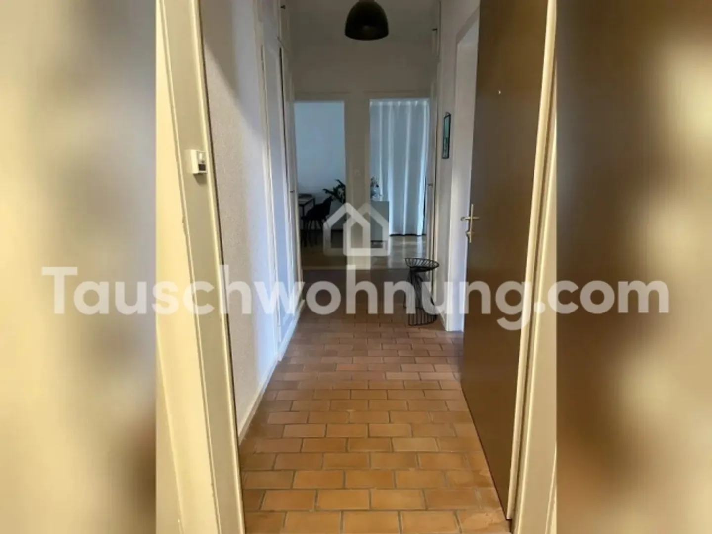 [ÉCHANGE D'APPARTEMENT] Appartement de 2,5 pièces contre un plus grand - Photo 9 sur 9