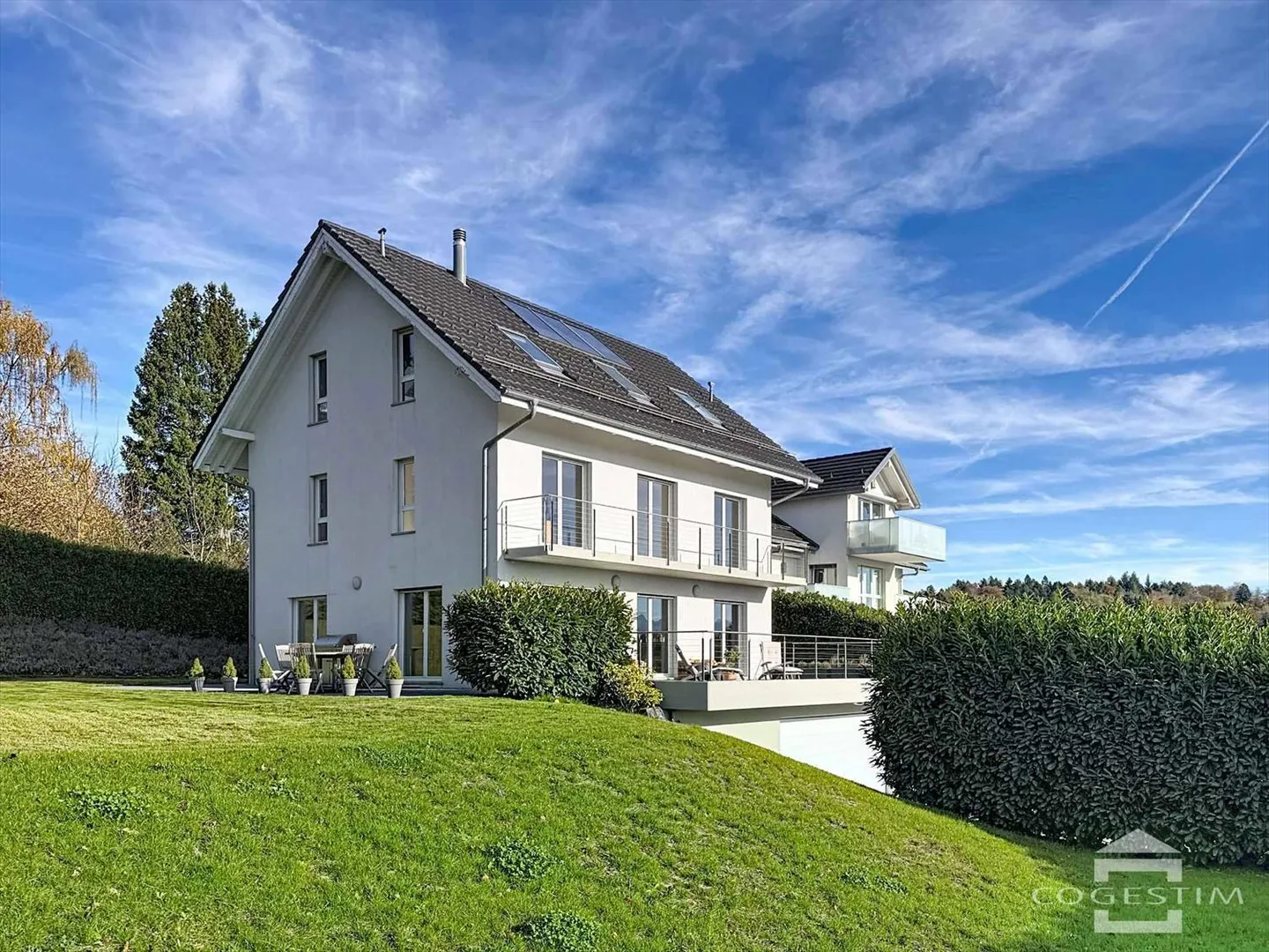 Villa 6,5 Zimmer - Foto 1 von 11