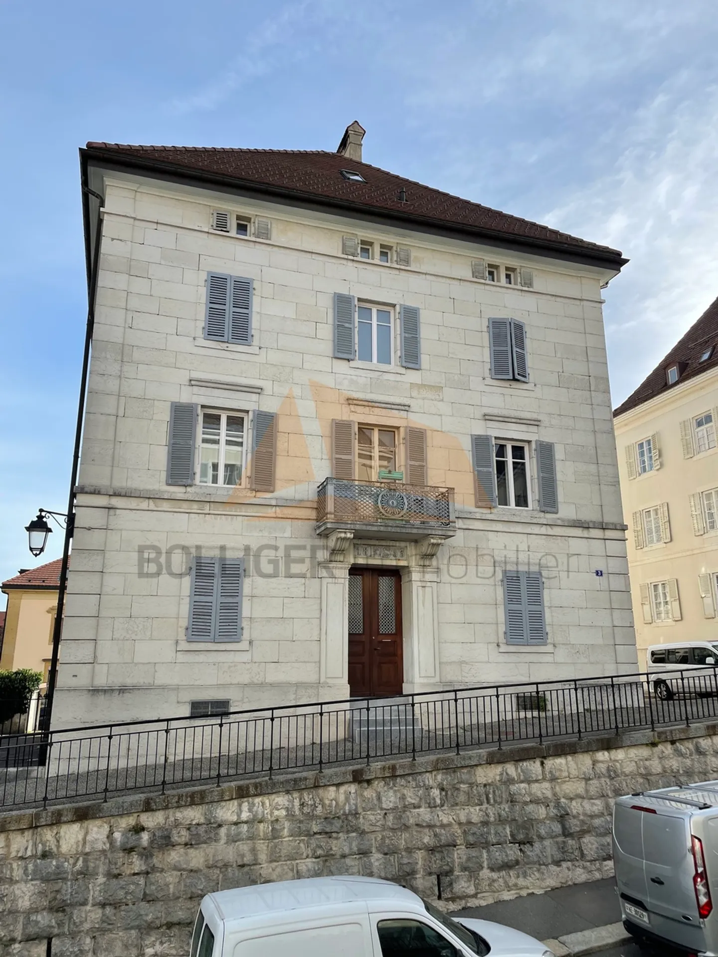 IN VENDITA
APPARTAMENTO 130 M2
CON 4.5 STANZE E MEZZANINO - Foto 3 di 21