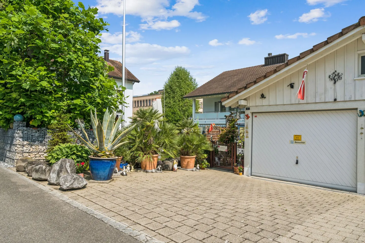 Casa bifamiliare in una posizione tranquilla e soleggiata - Foto 4 di 11