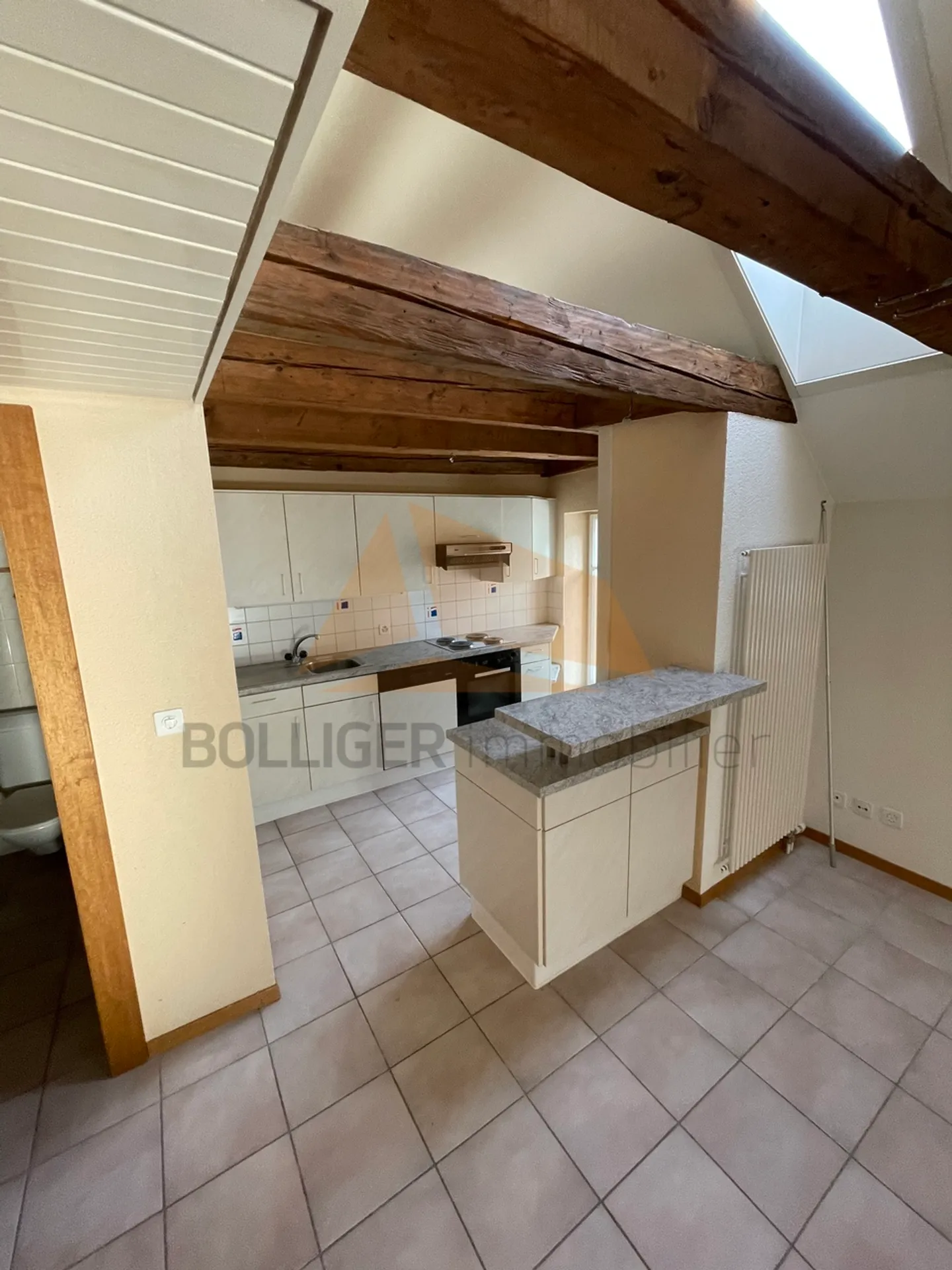 IN VENDITA
APPARTAMENTO 130 M2
CON 4.5 STANZE E MEZZANINO - Foto 6 di 21