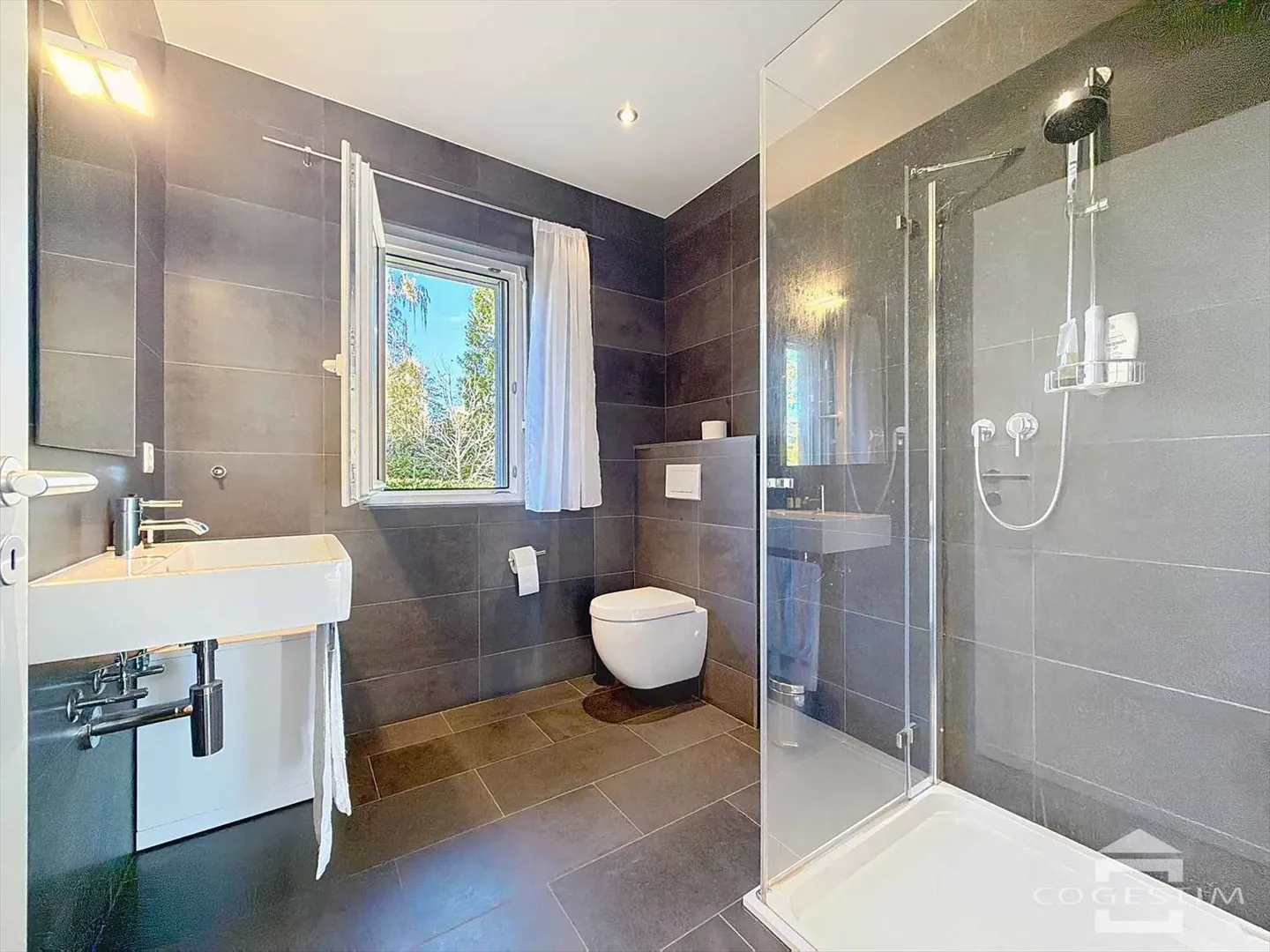 Villa 6,5 Zimmer - Foto 9 von 11