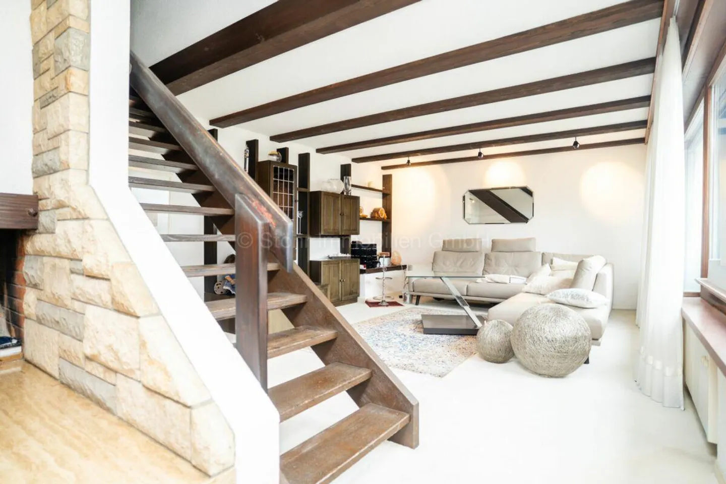 Geräumiges freistehendes Haus - Foto 4 von 25