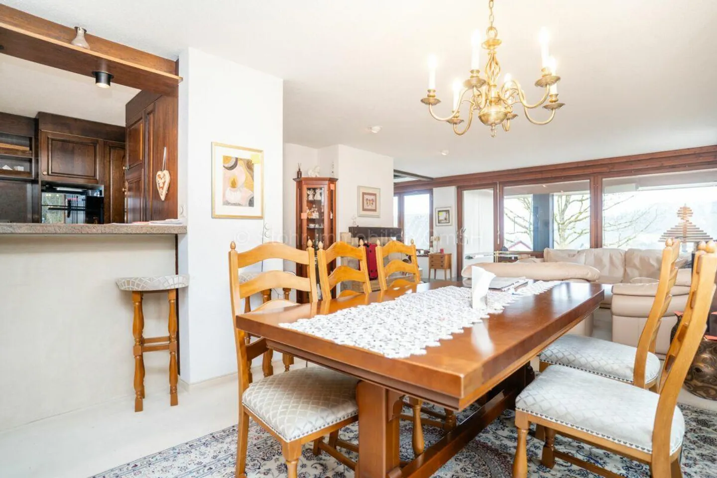 Geräumiges freistehendes Haus - Foto 6 von 25