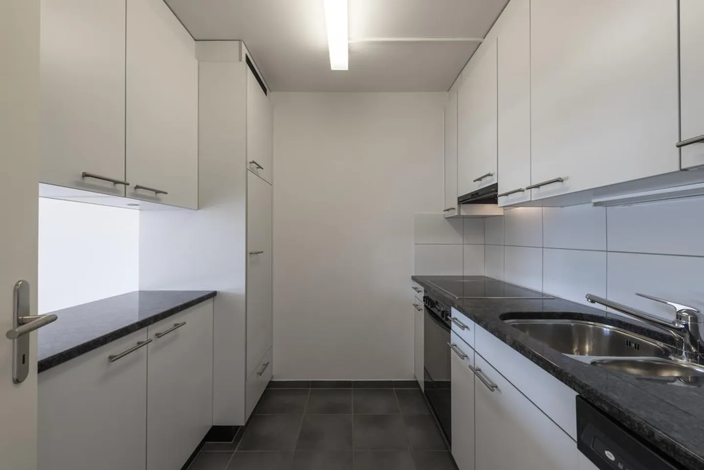 Geräumige Wohnung im Grünen - Foto 2 von 12