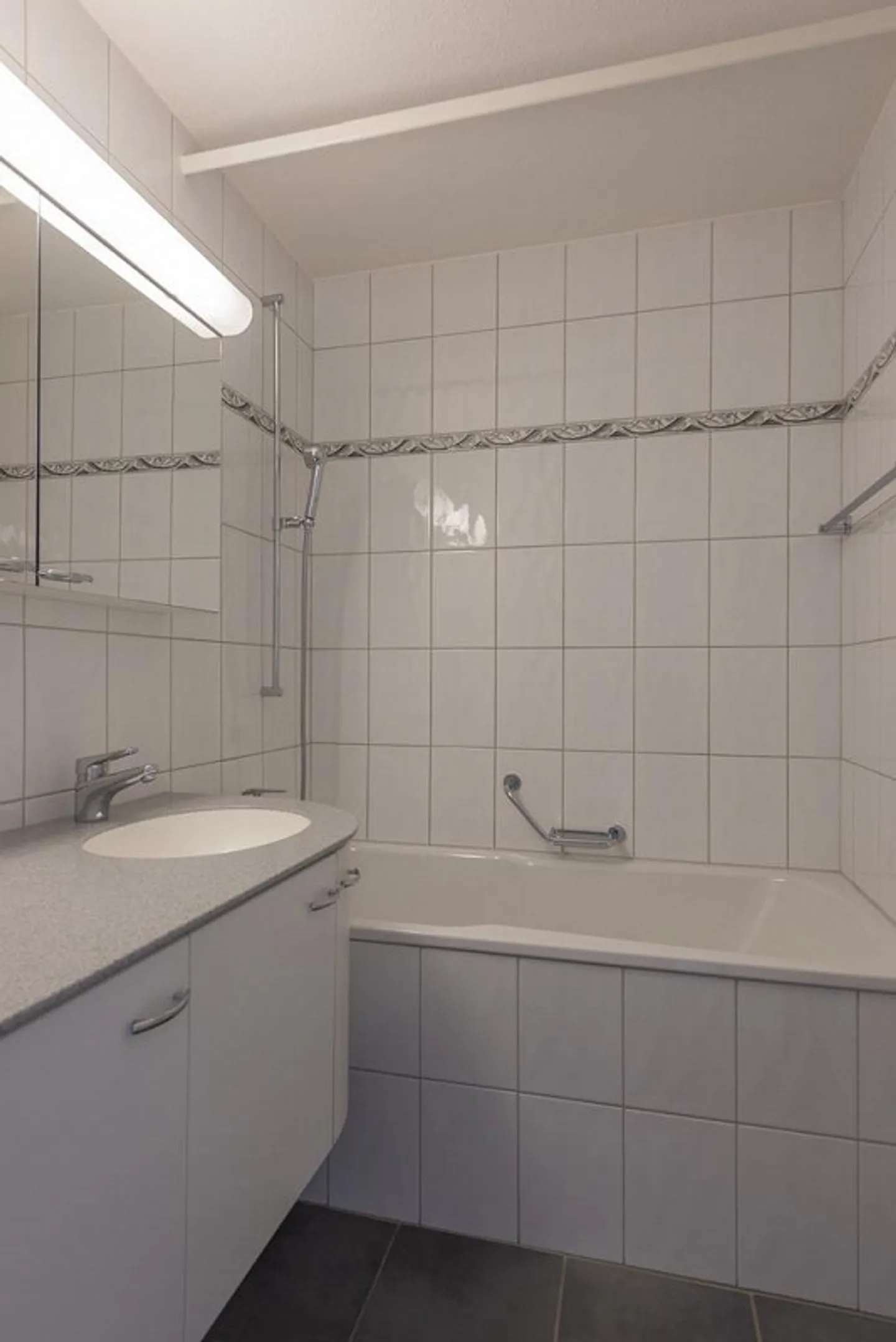 Geräumige Wohnung im Grünen - Foto 8 von 12