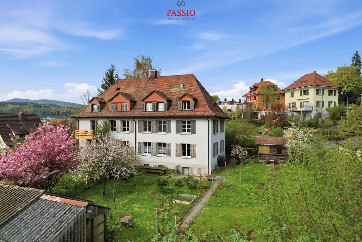 Historisches Mehrfamilienhaus - Foto 1 von 44