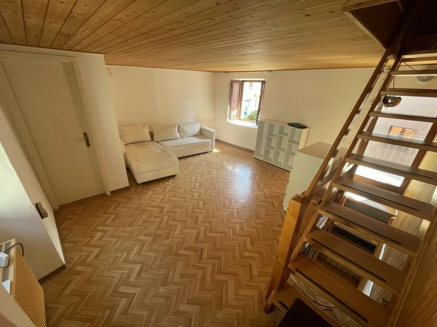 Vendesi casa unifamiliare di 3.5 locali su 3 piani a Solduno - Foto 5 di 11