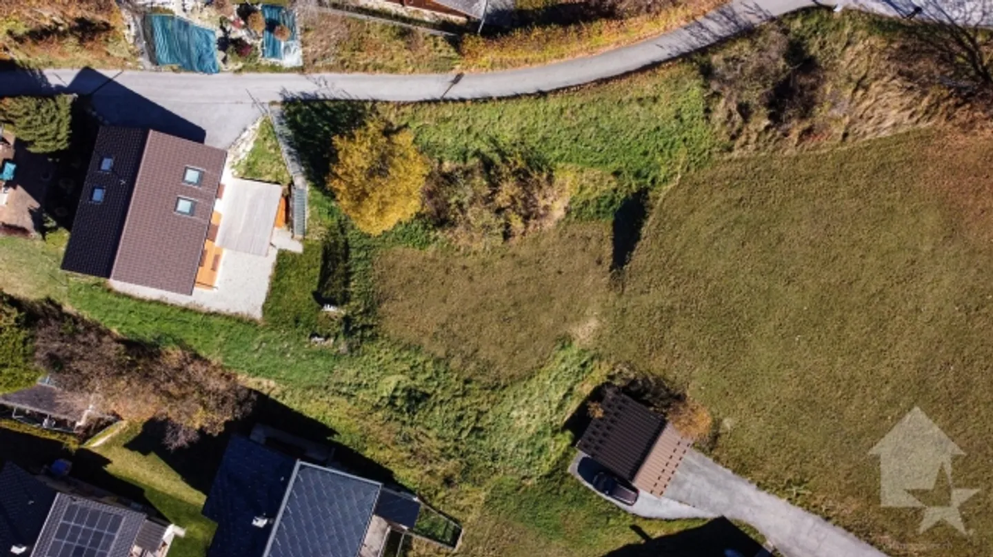 Terreno attraente in una posizione tranquilla vicino a Vissoie (Les Morands) - Foto 2 di 13