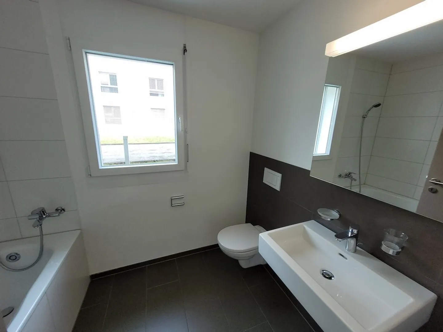 Living with quality of life and comfort on the ground floor - Photo 5 of 7