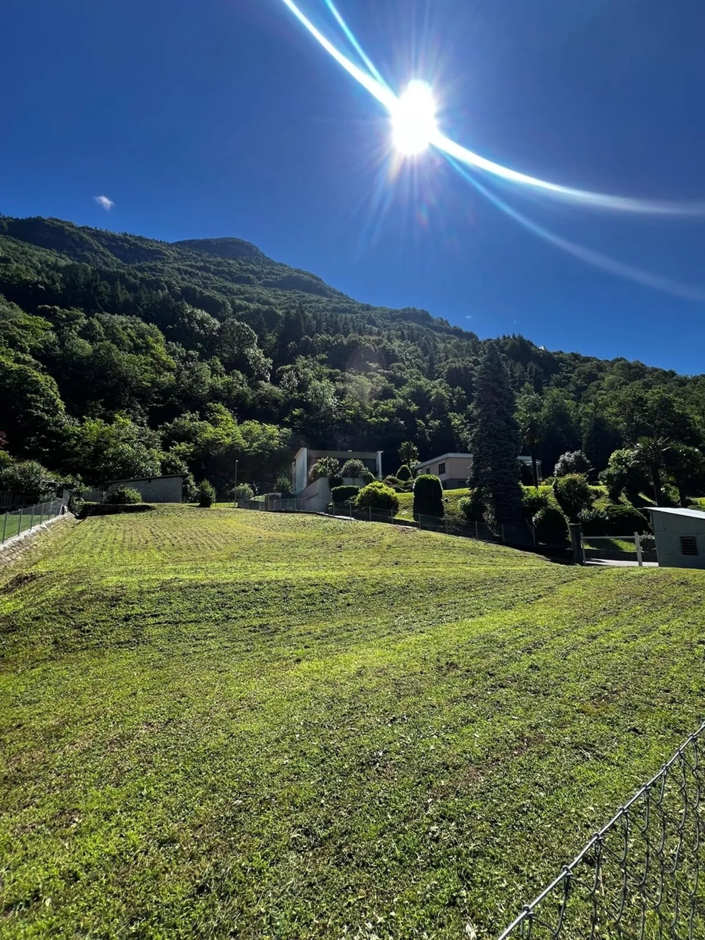 R2 Building Plot Located in a Prime Position in Osogna - Photo 1 of 4