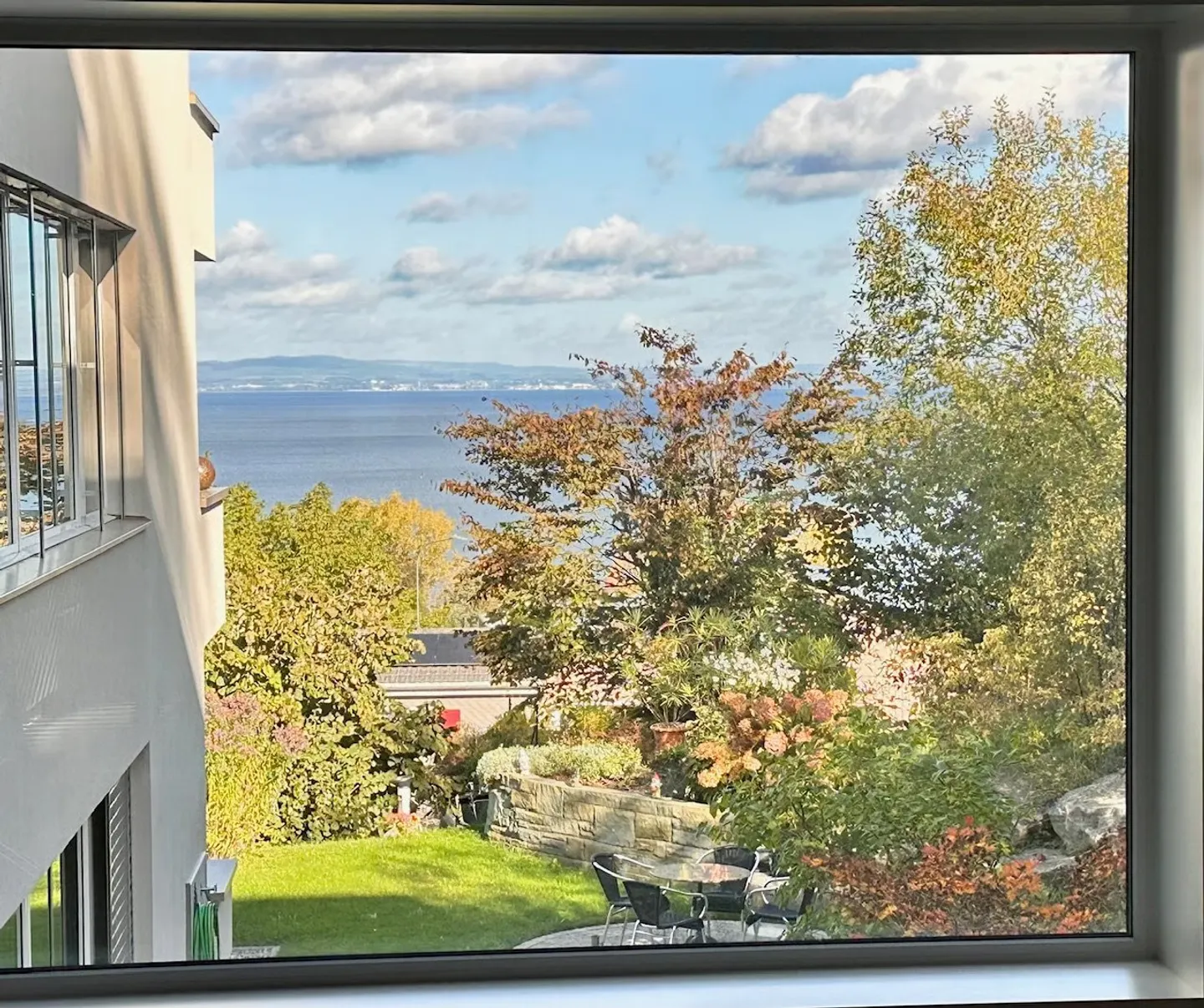 Attraktive 3½-Zimmer-Gartenwohnung mit SEE Sicht - Photo 1 sur 13