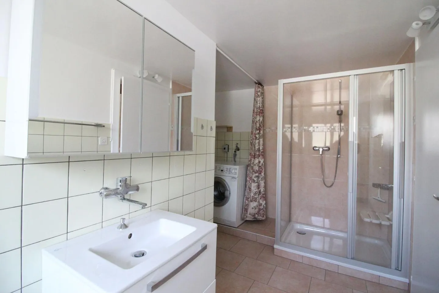 Planches - appt 3,5 Zimmer - Foto 7 von 9