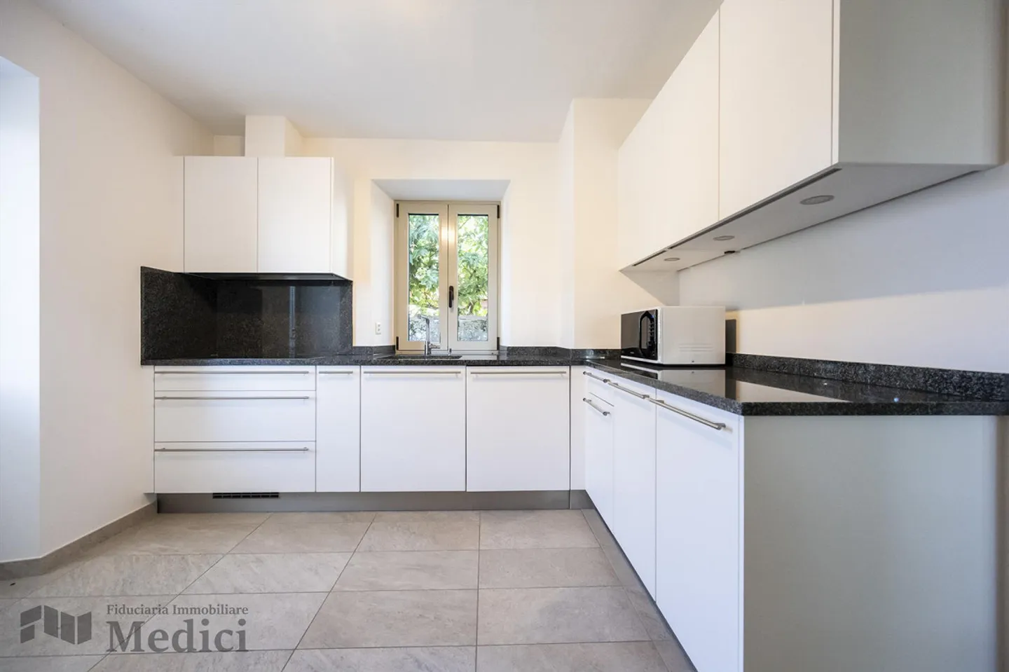 ELEGANT HISTORICAL RESIDENCE IN THE CENTER OF BESAZIO - FURNISHED - Photo 5 of 27
