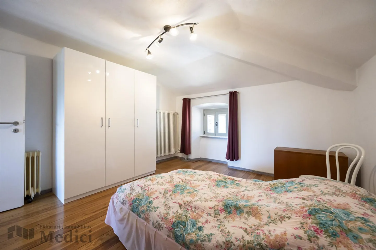 ELEGANT HISTORICAL RESIDENCE IN THE CENTER OF BESAZIO - FURNISHED - Photo 21 of 27