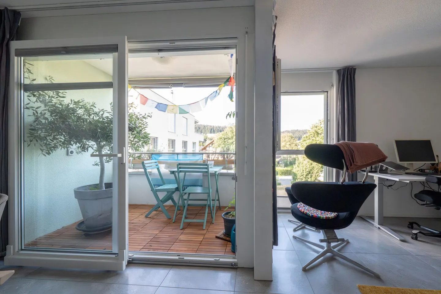 Appartamento moderno 2.5 locali 2° piano centro - Foto 4 di 10