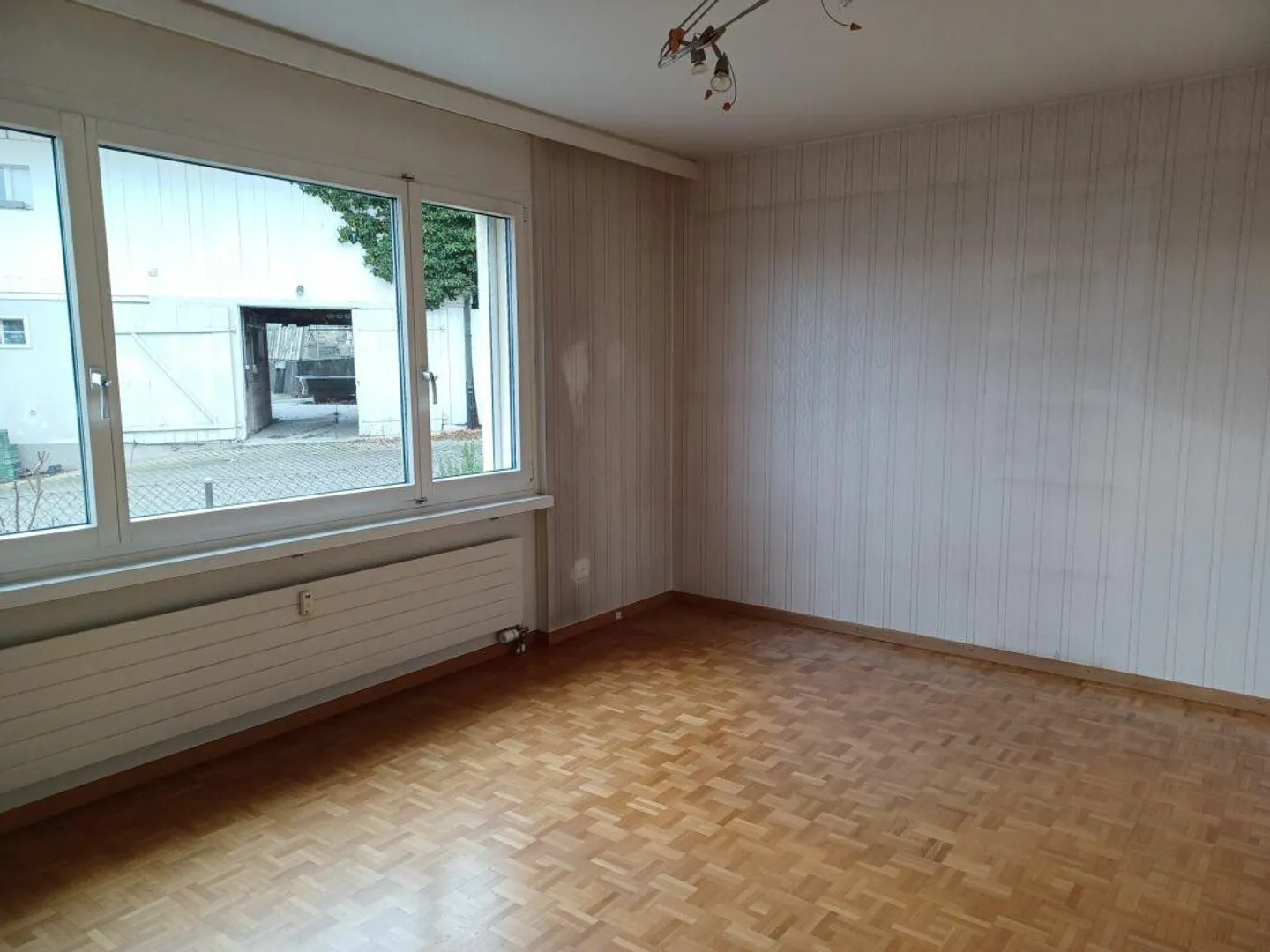 3- Zi. Wohnung mit grosser Terrasse - Foto 8 von 10