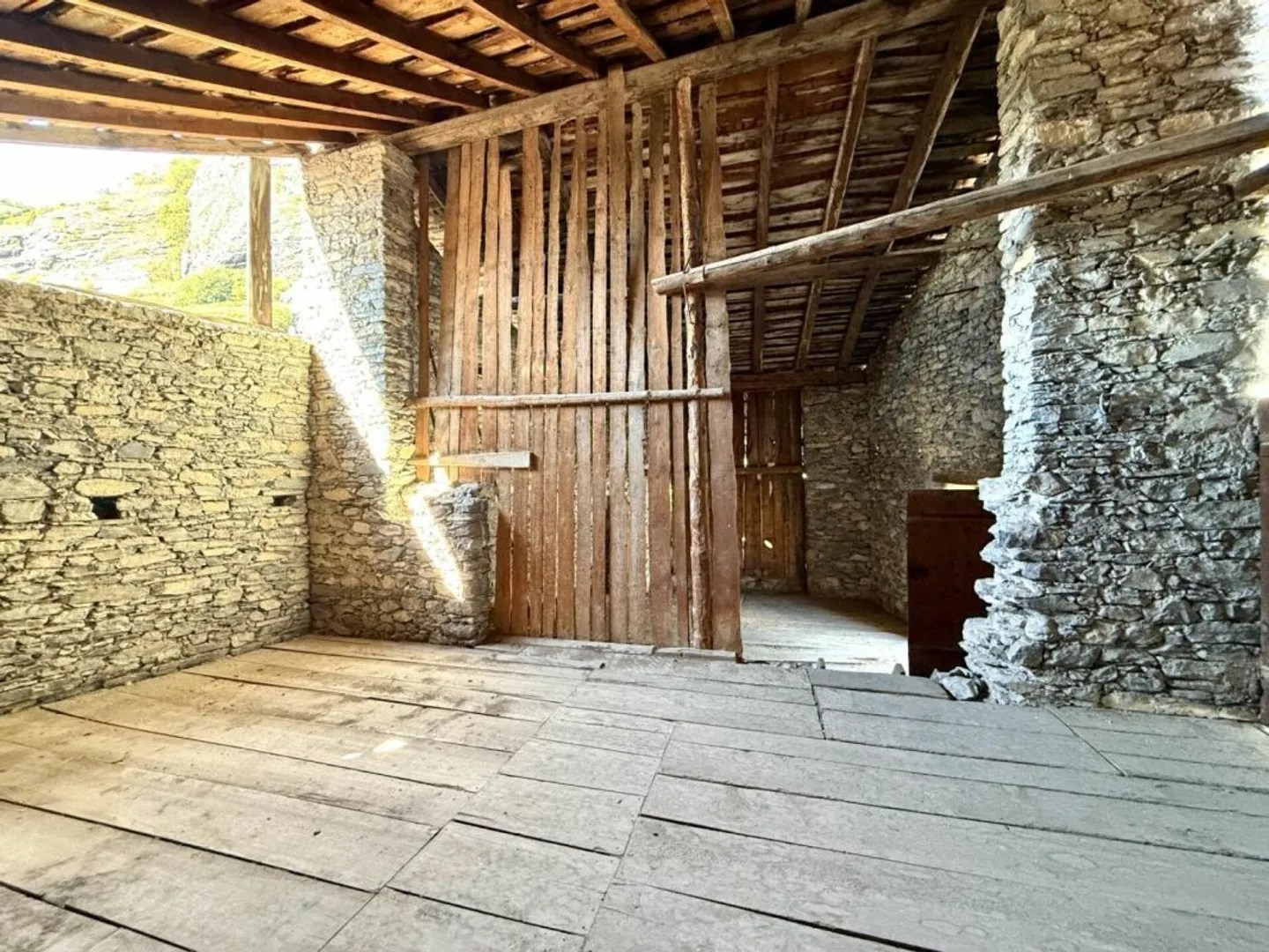 Grange avec 10 pièces à Ardon - Photo 8 sur 14