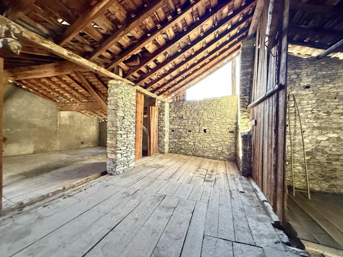 Grange avec 10 pièces à Ardon - Photo 14 sur 14