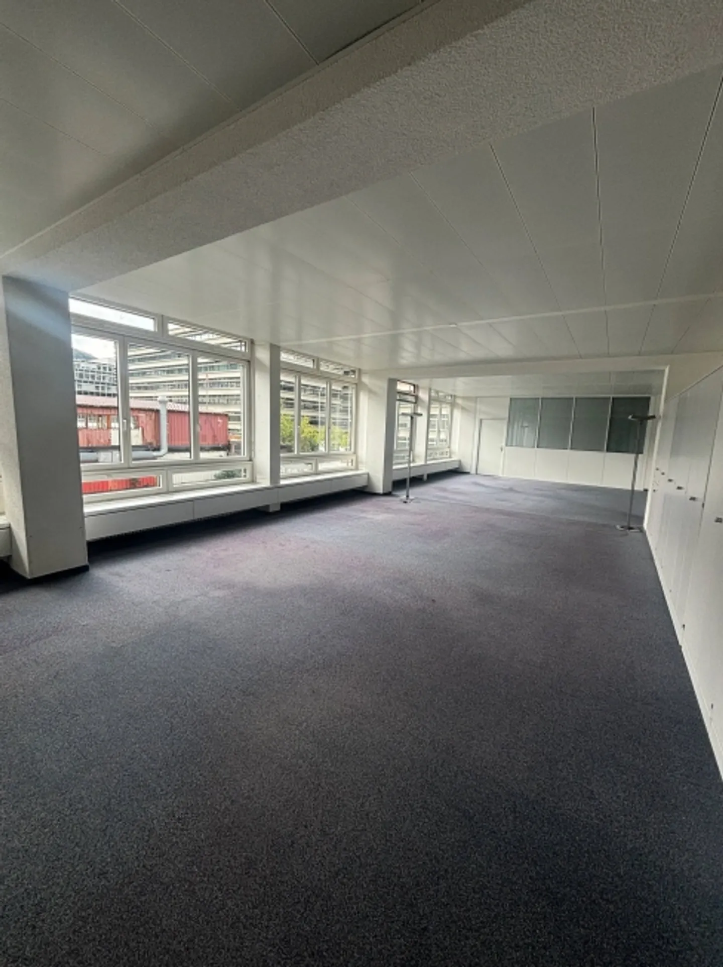 «Office» - Foto 2 von 5