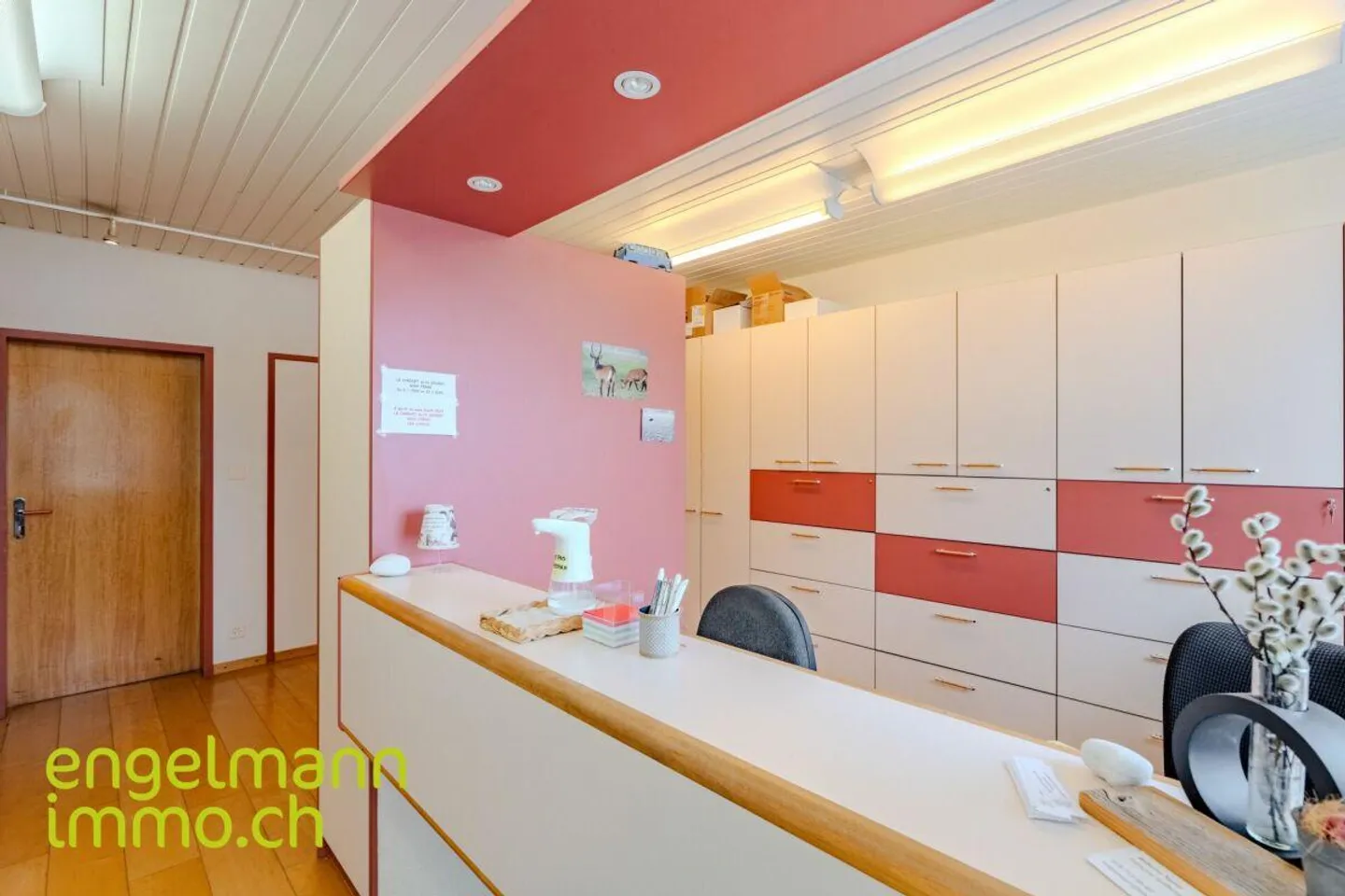 Renditeobjekt: Geschäftsräume, Garage und Atelier - Foto 6 von 12