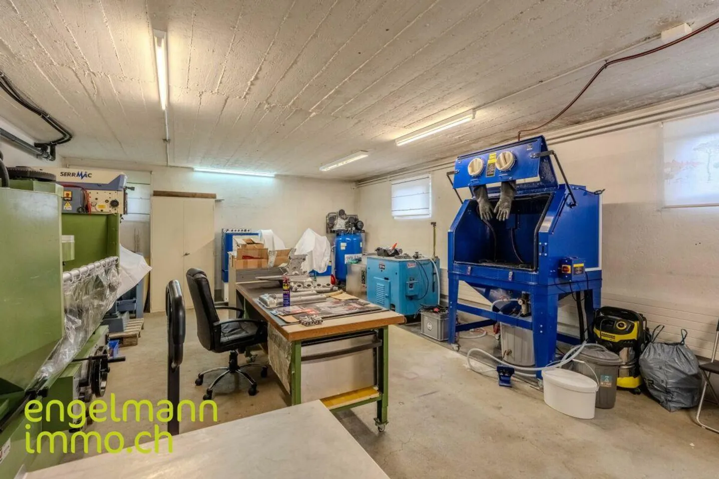 Renditeobjekt: Geschäftsräume, Garage und Atelier - Foto 10 von 12