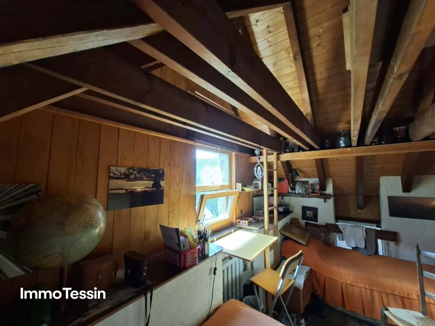 Rustico molto accogliente con loggia e giardino in una posizione tranquilla e soleggiata con vista sulle montagne - Foto 10 di 13