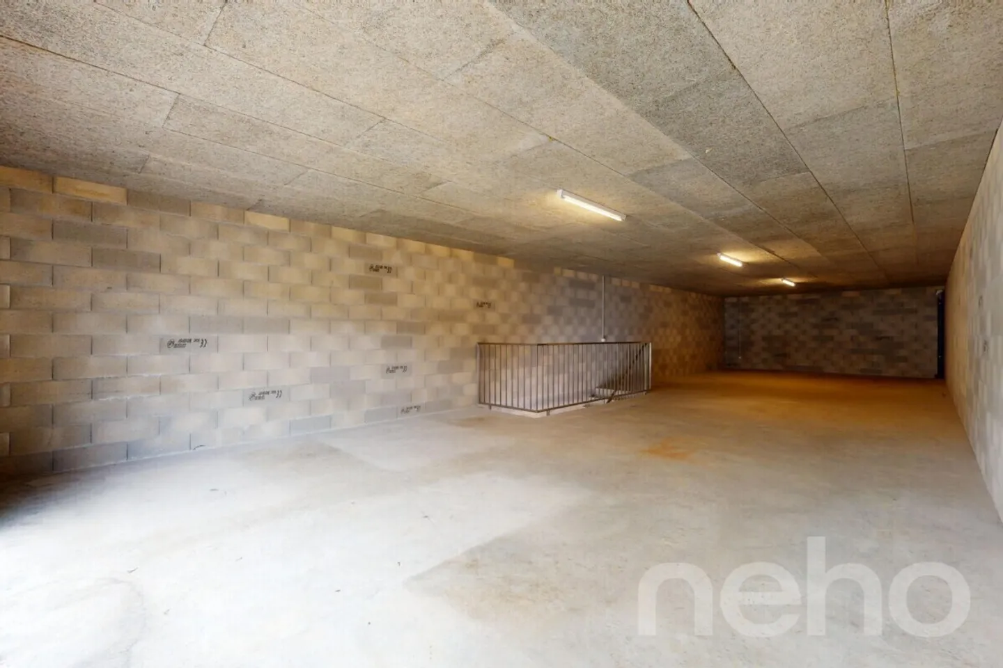 Local polyvalent pour exploitants ou investisseurs - Photo 8 of 12
