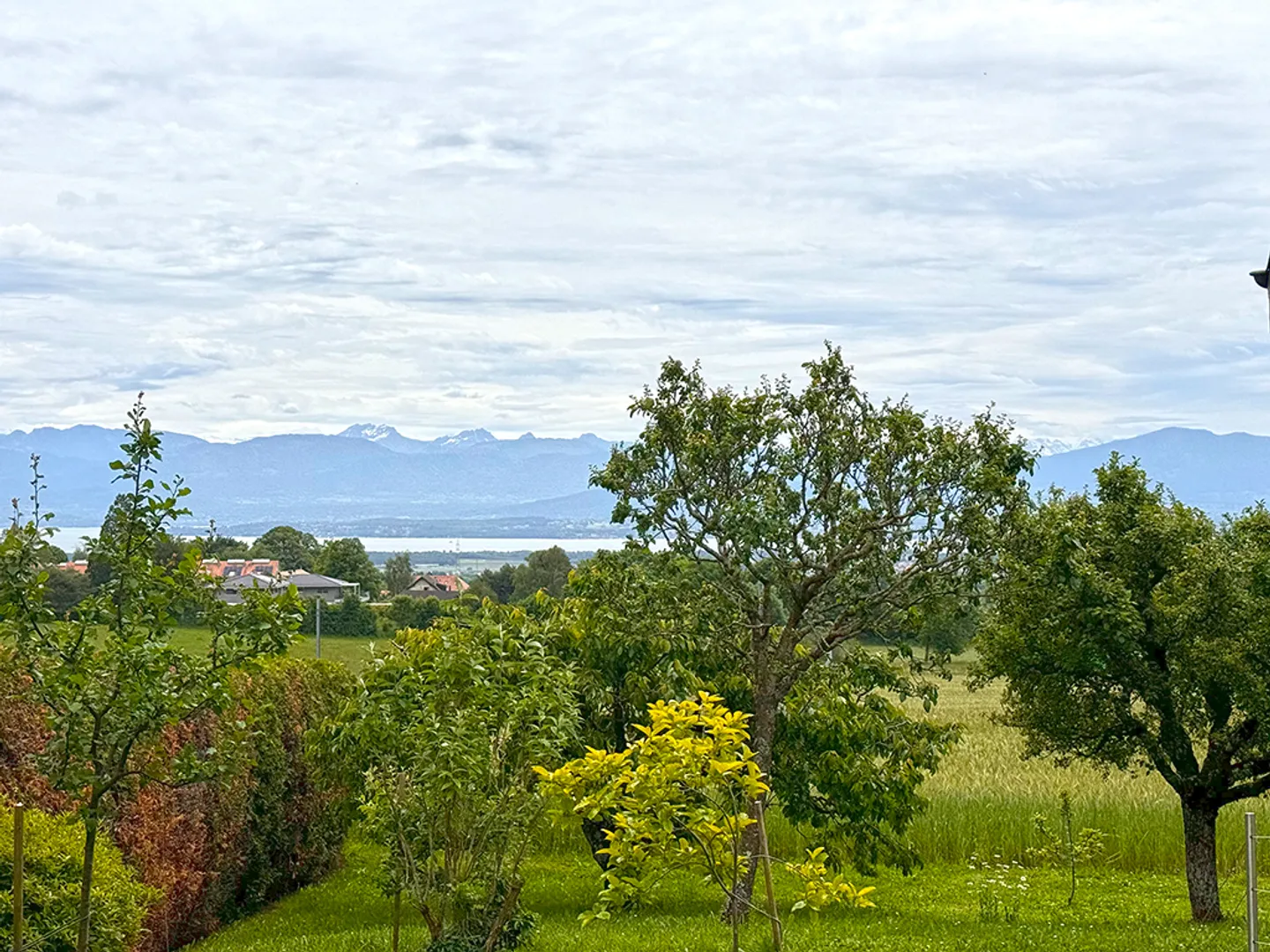 Villa Unique avec Vue sur le Lac - Photo 3 sur 4