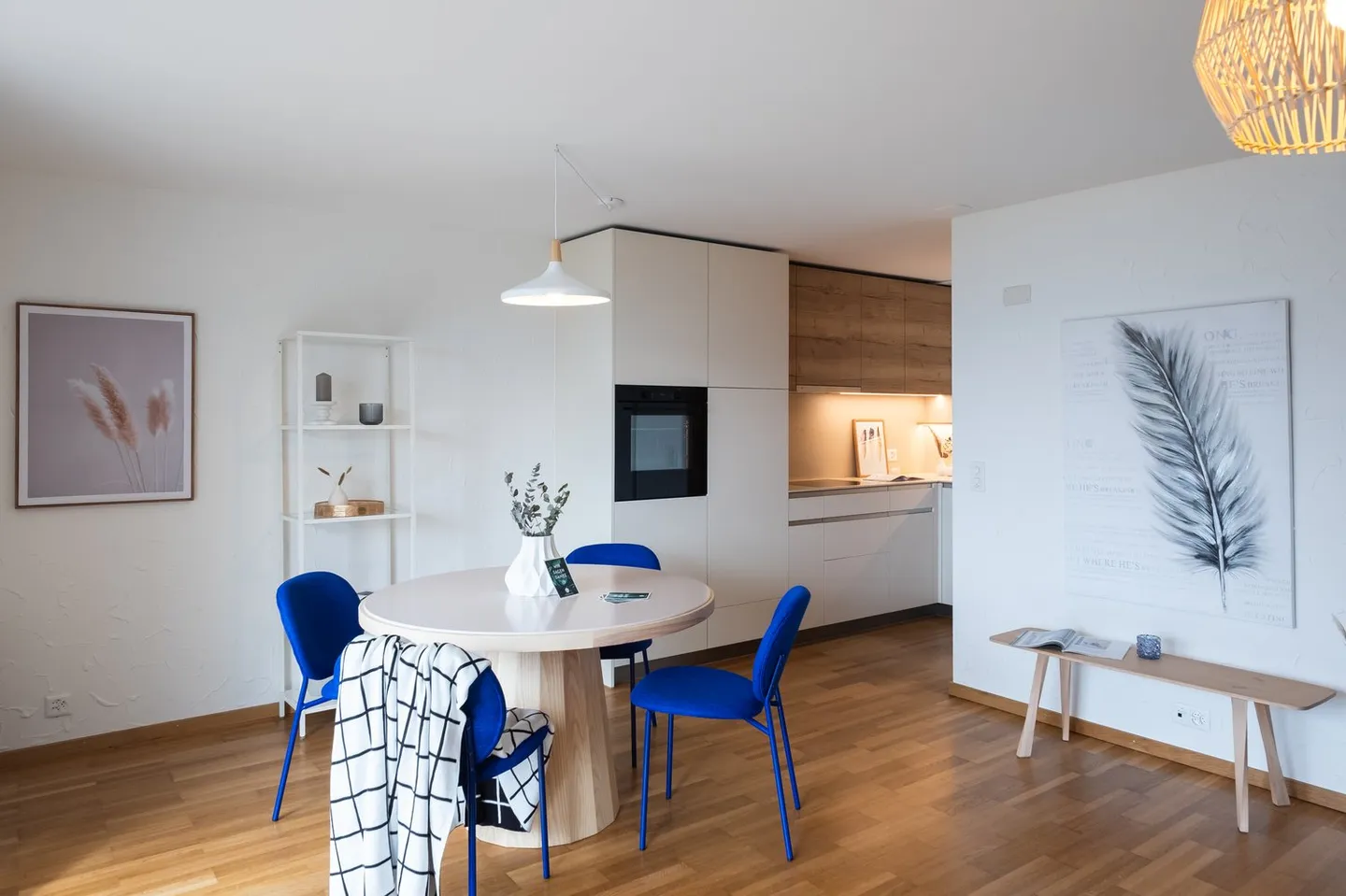 Vivre là où d'autres passent des vacances – Maison jumelée moderne à Weggis - Photo 2 sur 9