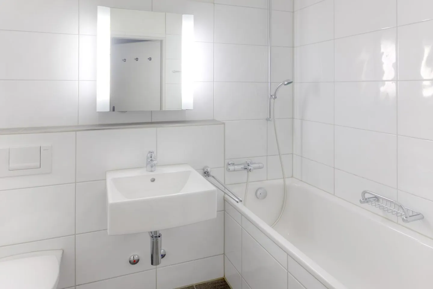 Quiet but still central! - Photo 5 of 7