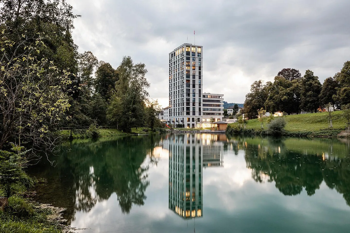 Vie moderne avec vue! - Photo 1 sur 8