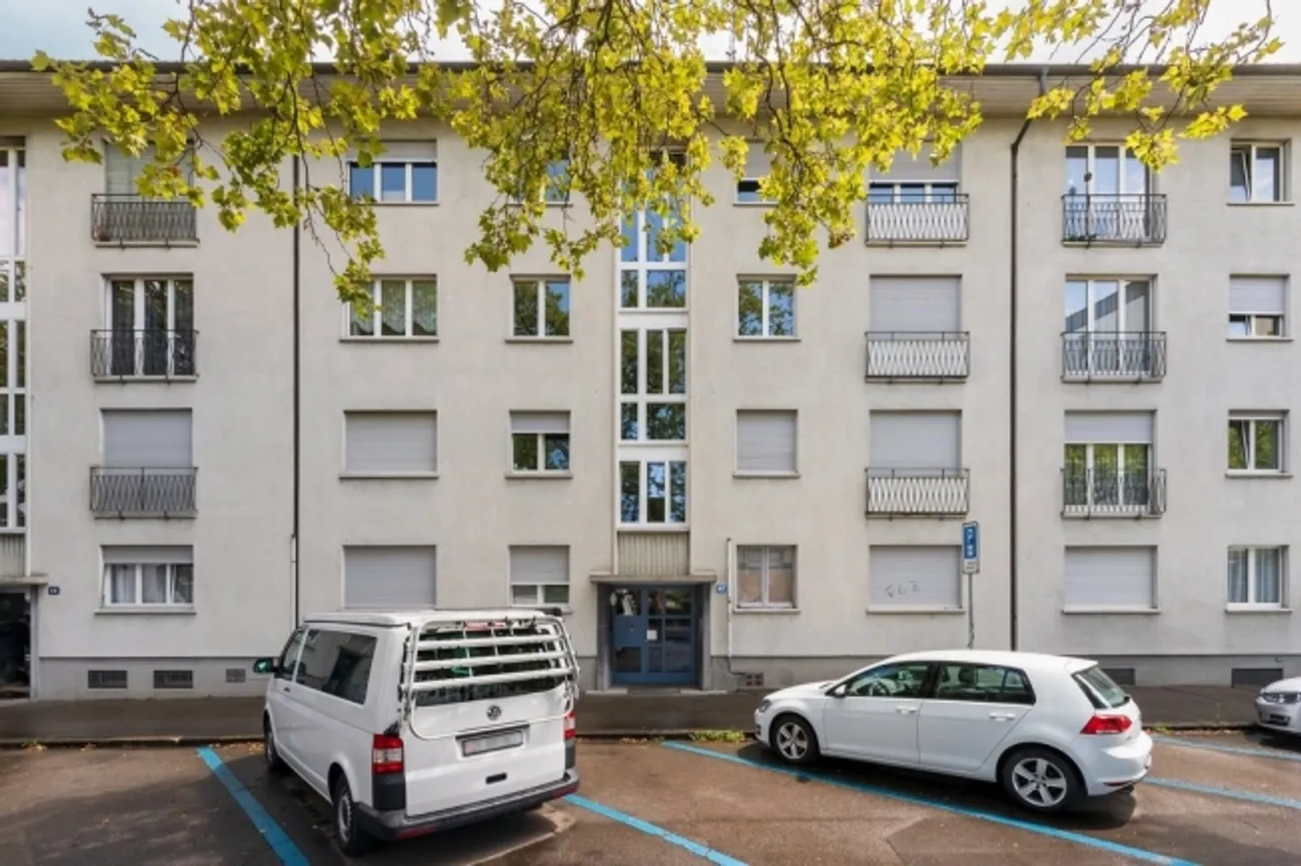 Spacious single apartment in a great location - near Irchelpark!! - Photo 1 of 4