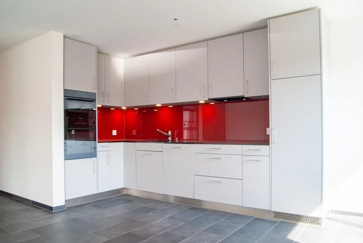 Appartement spacieux de 4,5 pièces près du Rhin - Photo 6 sur 11