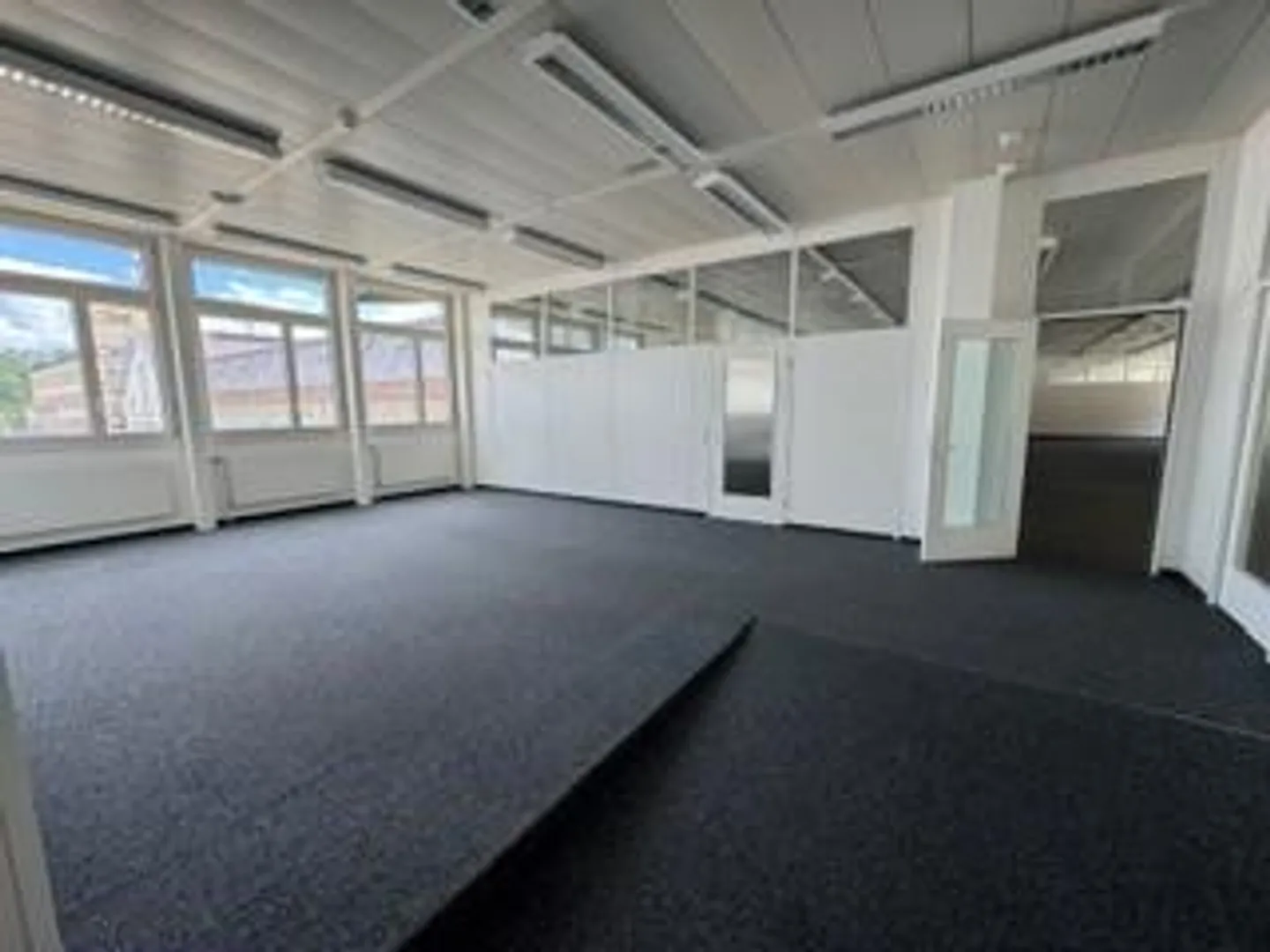 Moderne Gewerbefläche im SIG - Foto 2 von 13