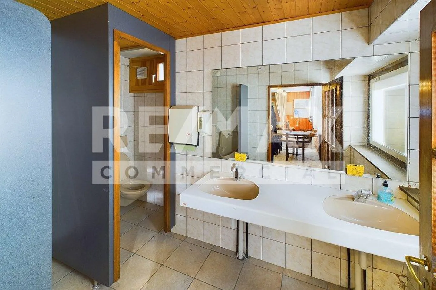 Restaurant avec hébergement / propriété convertible dans la nature montagneuse - Photo 8 sur 13