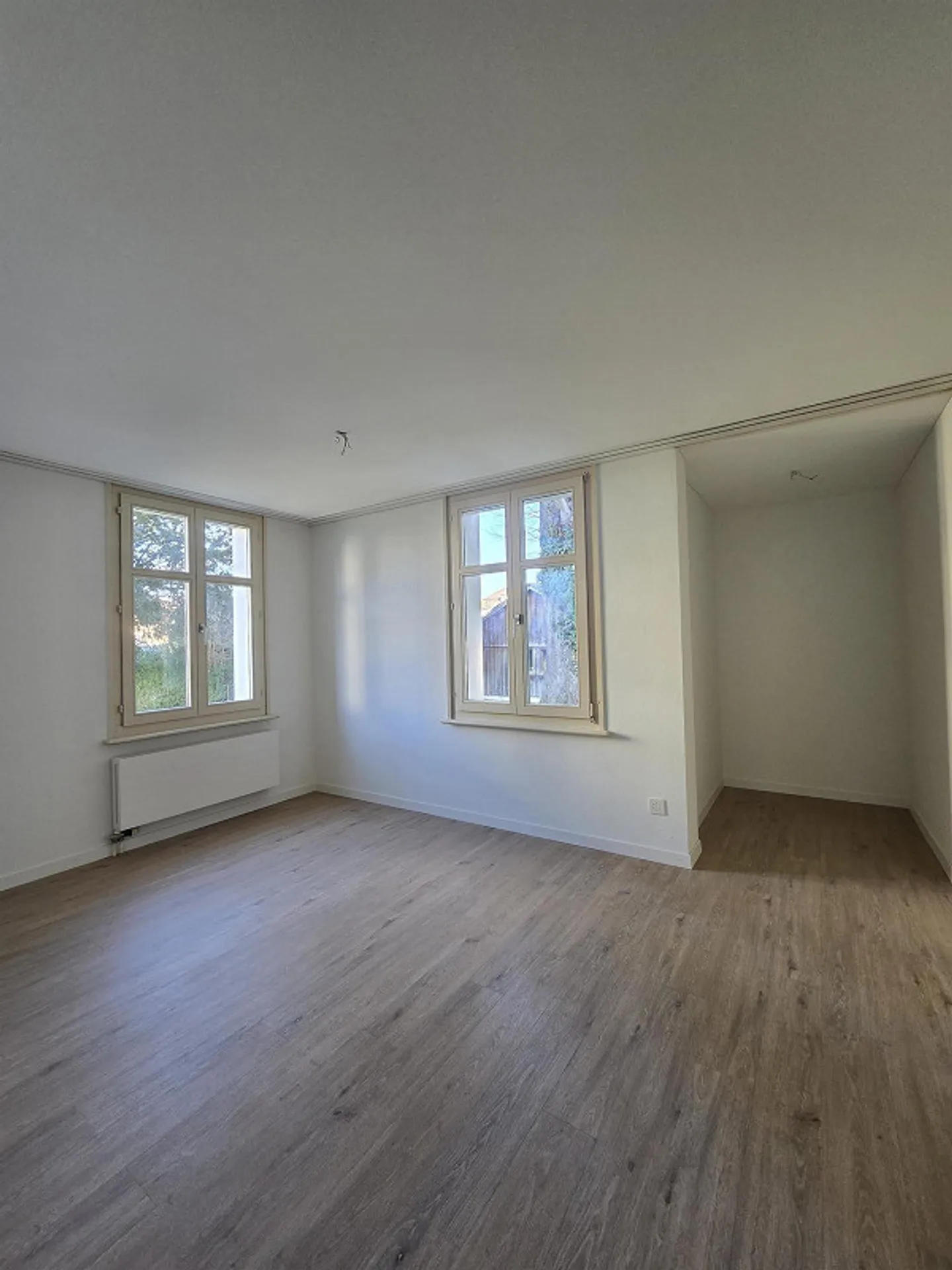 Newly renovated apartment in the green - Photo 3 of 5