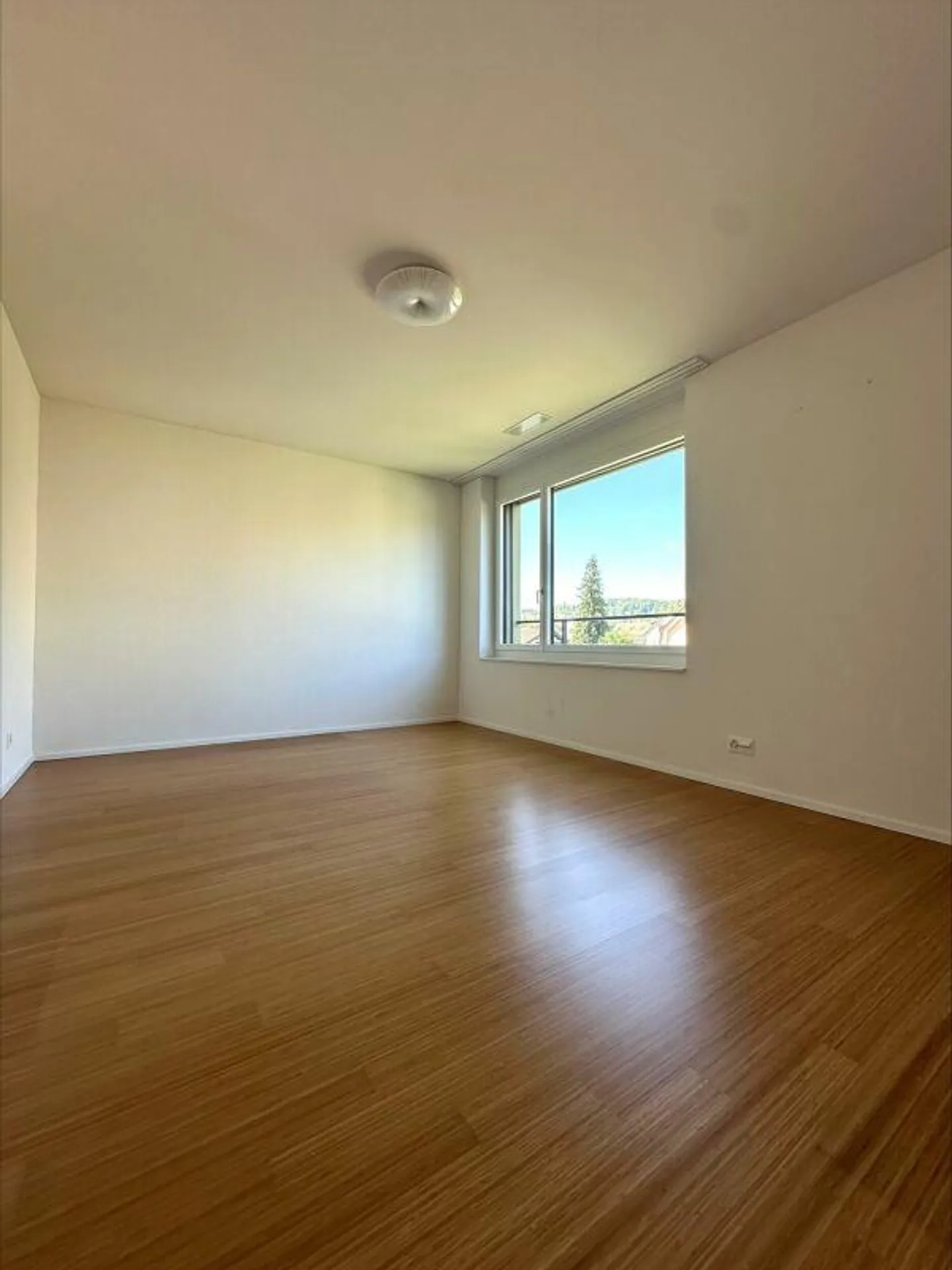 Appartamenti per anziani: Luminosi appartamenti di 2,5 stanze con balcone - Foto 4 di 9