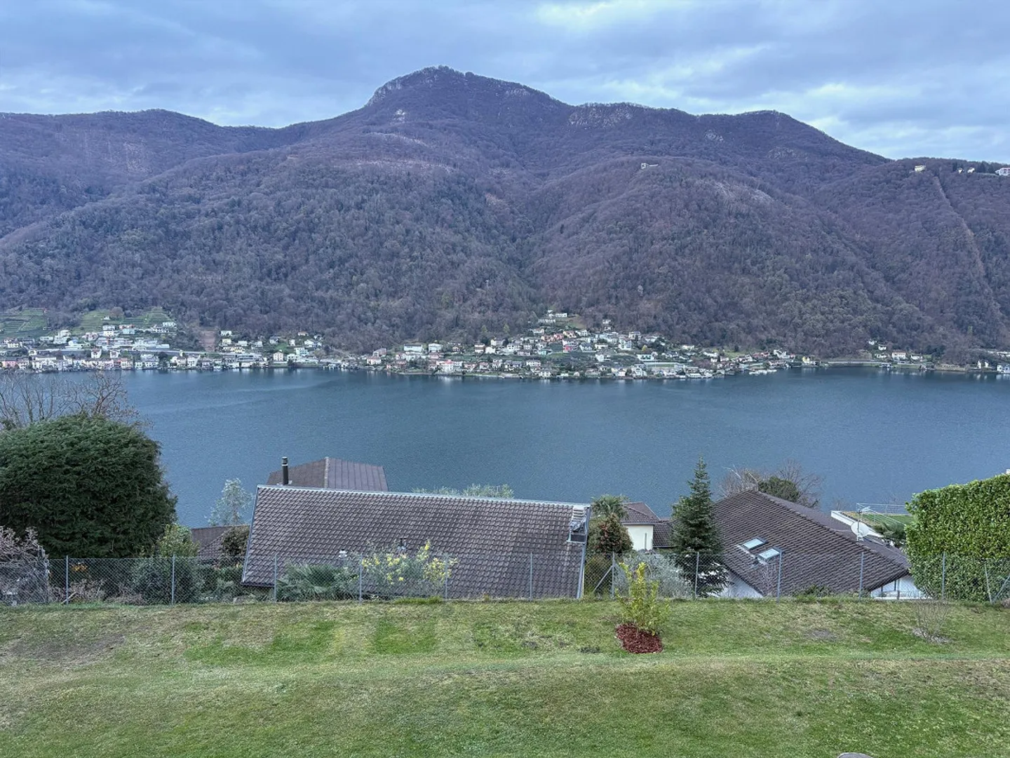 Luxuswohnung mit 4,5 Zimmern im schönen Vico Morcote - Foto 1 von 12