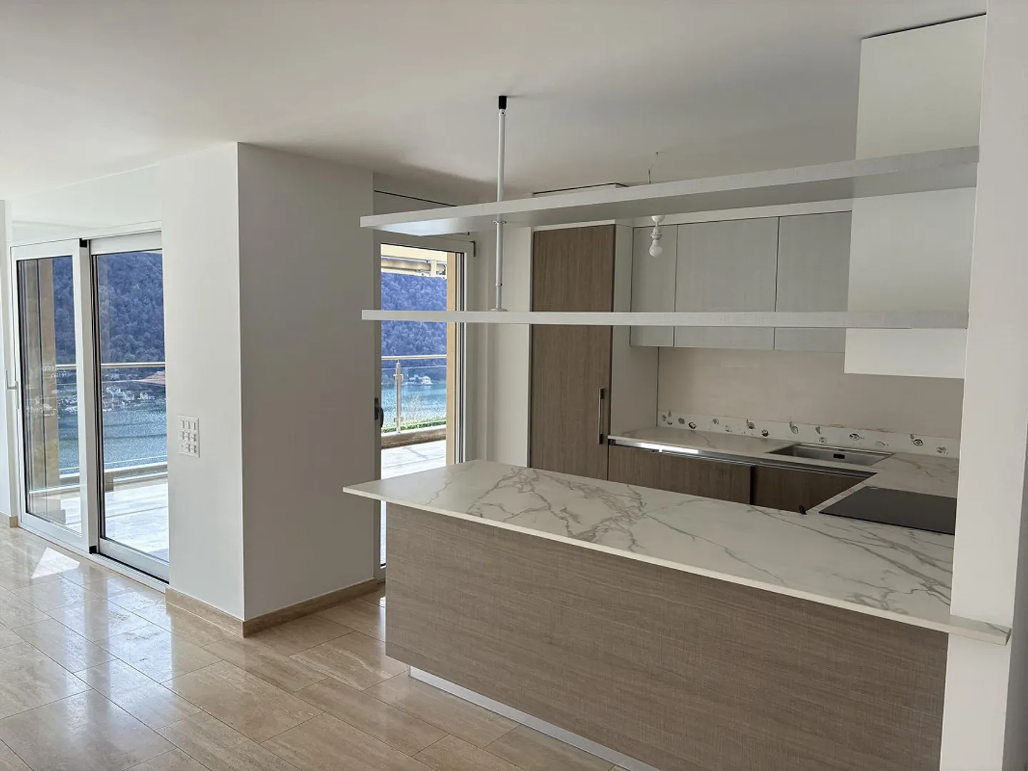 Luxuswohnung mit 4,5 Zimmern im schönen Vico Morcote - Foto 3 von 12