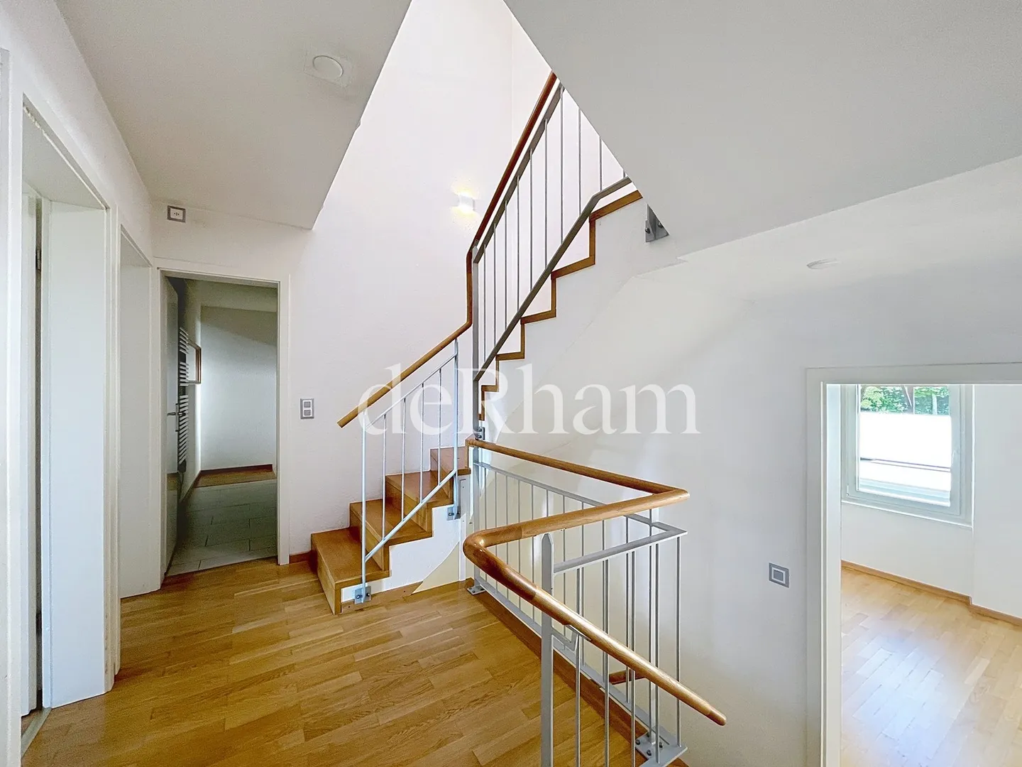 Magnificent 8.5-room apartment with terrace and garden - Photo 11 of 13